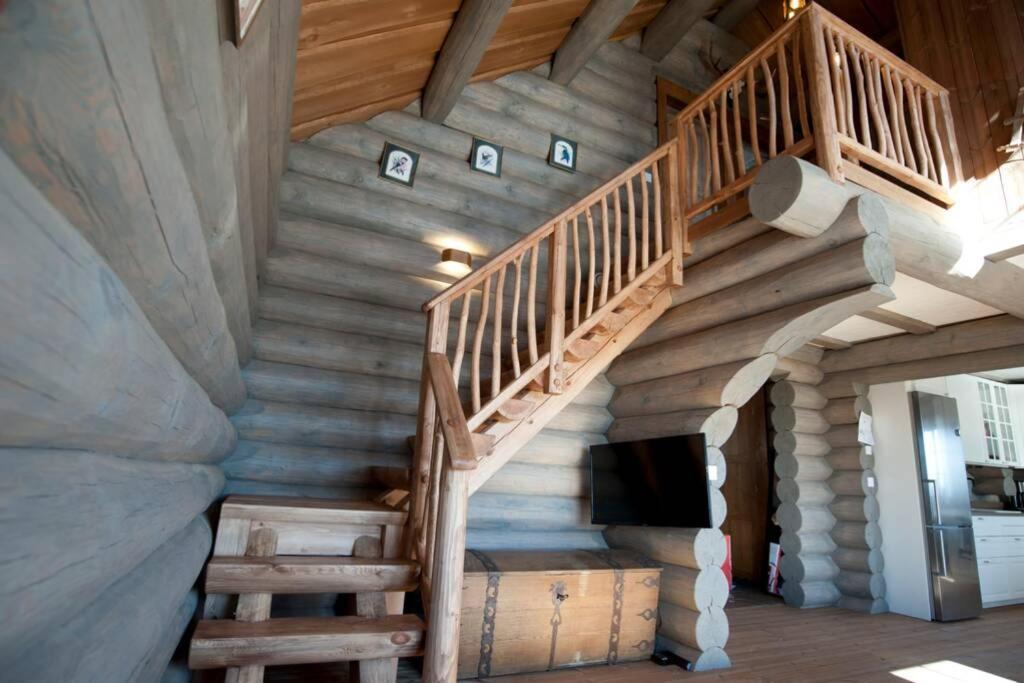 Log Cabin In Nature - Situated In Trillevallen- Are Undersaker Exterior photo